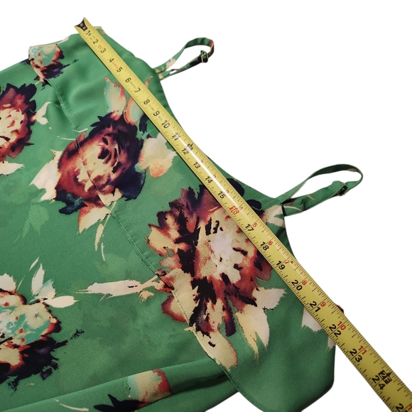 CAbi New Bloom Floral Tank Green Sleeveless Ruffle Flowy Lightweight 3264 L - Picture 10 of 13